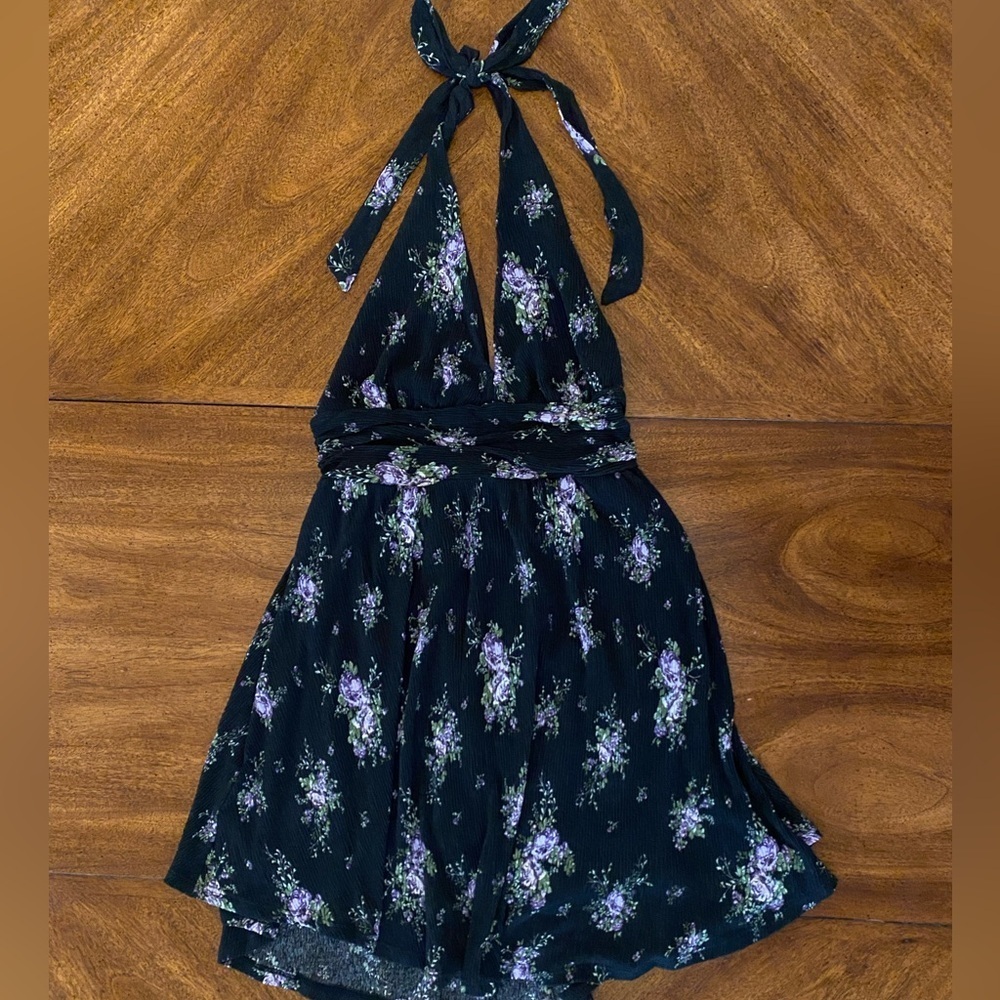 *NEW* NWT Halter Top Floral Dress - Picture 2 of 4